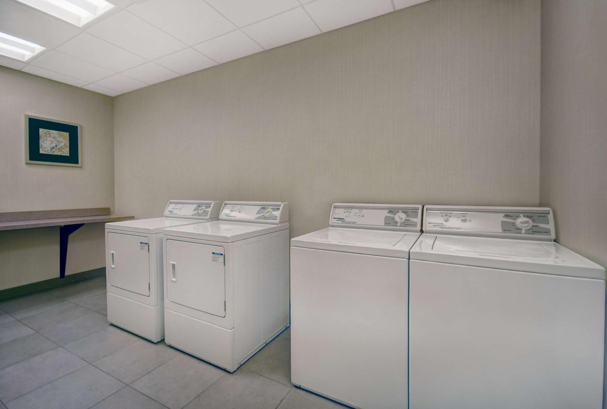 Hampton Inn And Suites Robbinsville Exteriér fotografie