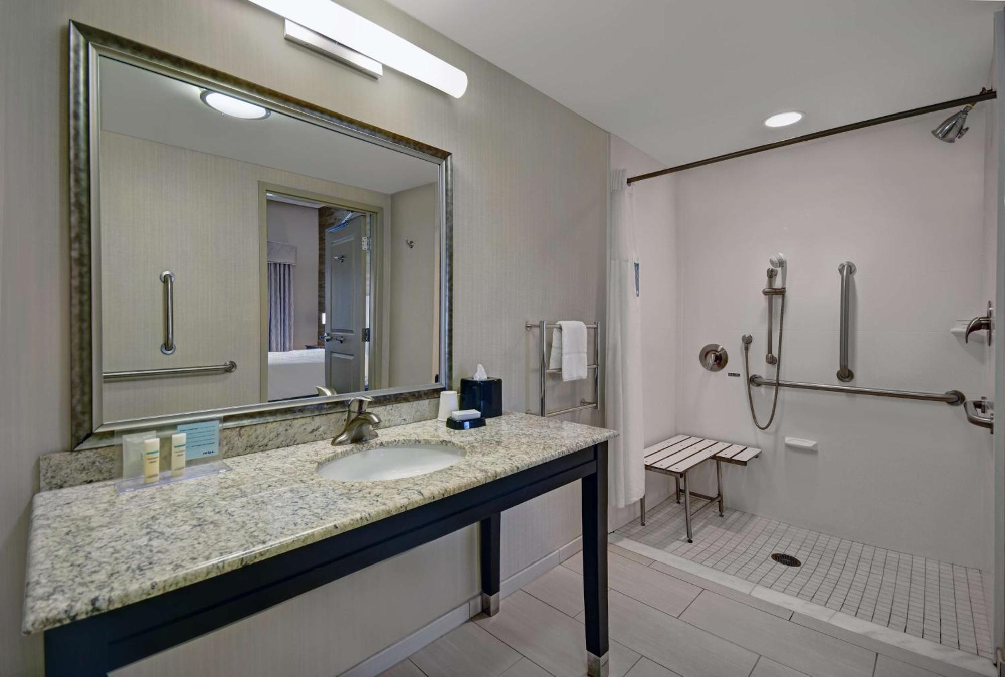 Hampton Inn And Suites Robbinsville Exteriér fotografie