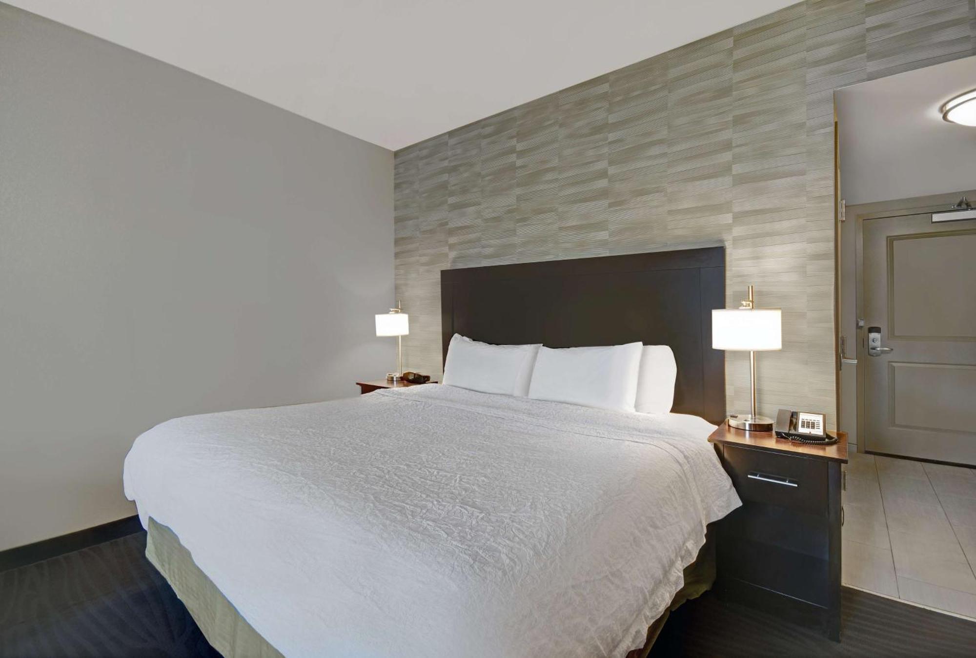 Hampton Inn And Suites Robbinsville Exteriér fotografie